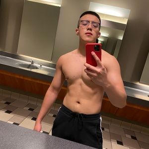 Meet your Posher, Huy